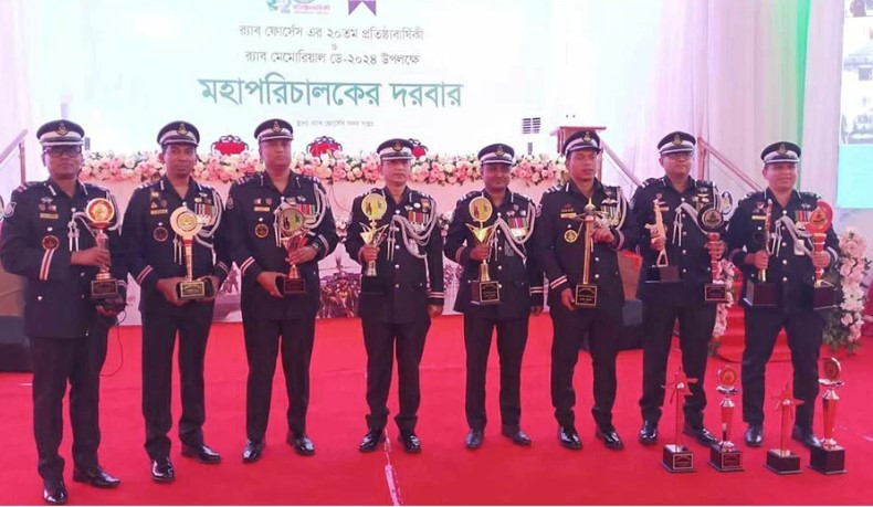 র‍্যাবের ১২০ সদস্য পেলেন বীরত্বপূর্ণ কাজের স্বীকৃতি